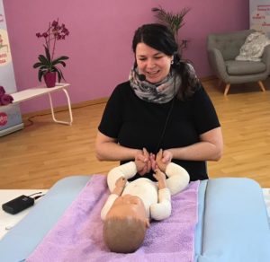Babymassage_Füße_onlinejpg Babymassage_Füße_onlinejpg